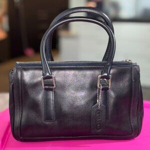 Coach Vintage Bonnie’s Legacy handbag., 100% leather , Silver hardware